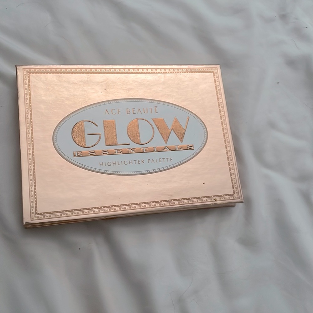 Highlighter palette